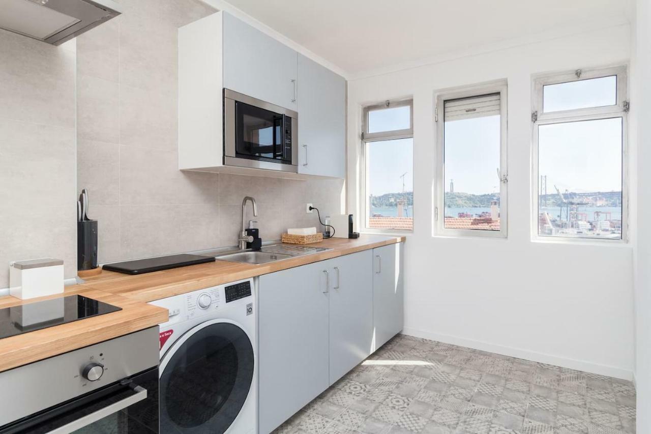 Ola Lisbon - Lapa With Panoramic View II Apartment Exterior photo
